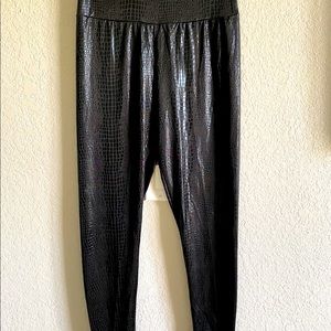 SHEIN snake skin black skinny leggings size Small